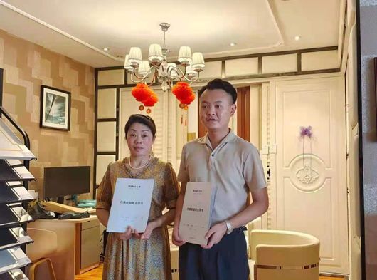 簽約捷報丨創贏2021，恭喜江蘇揚中丁總加盟巨奧集成頂墻